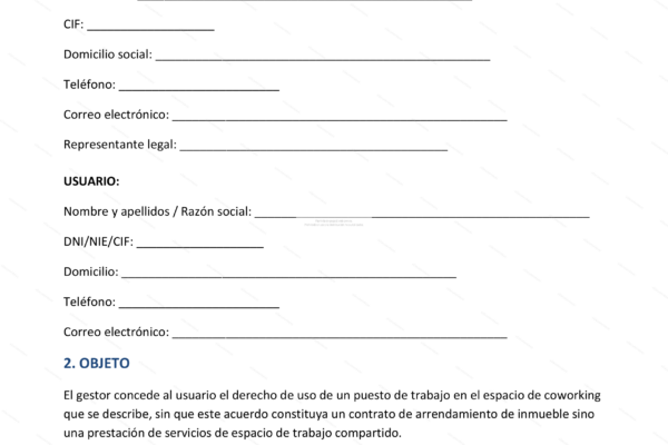 Personas trabajando en un espacio de coworking con escritorios compartidos y zonas de descanso.